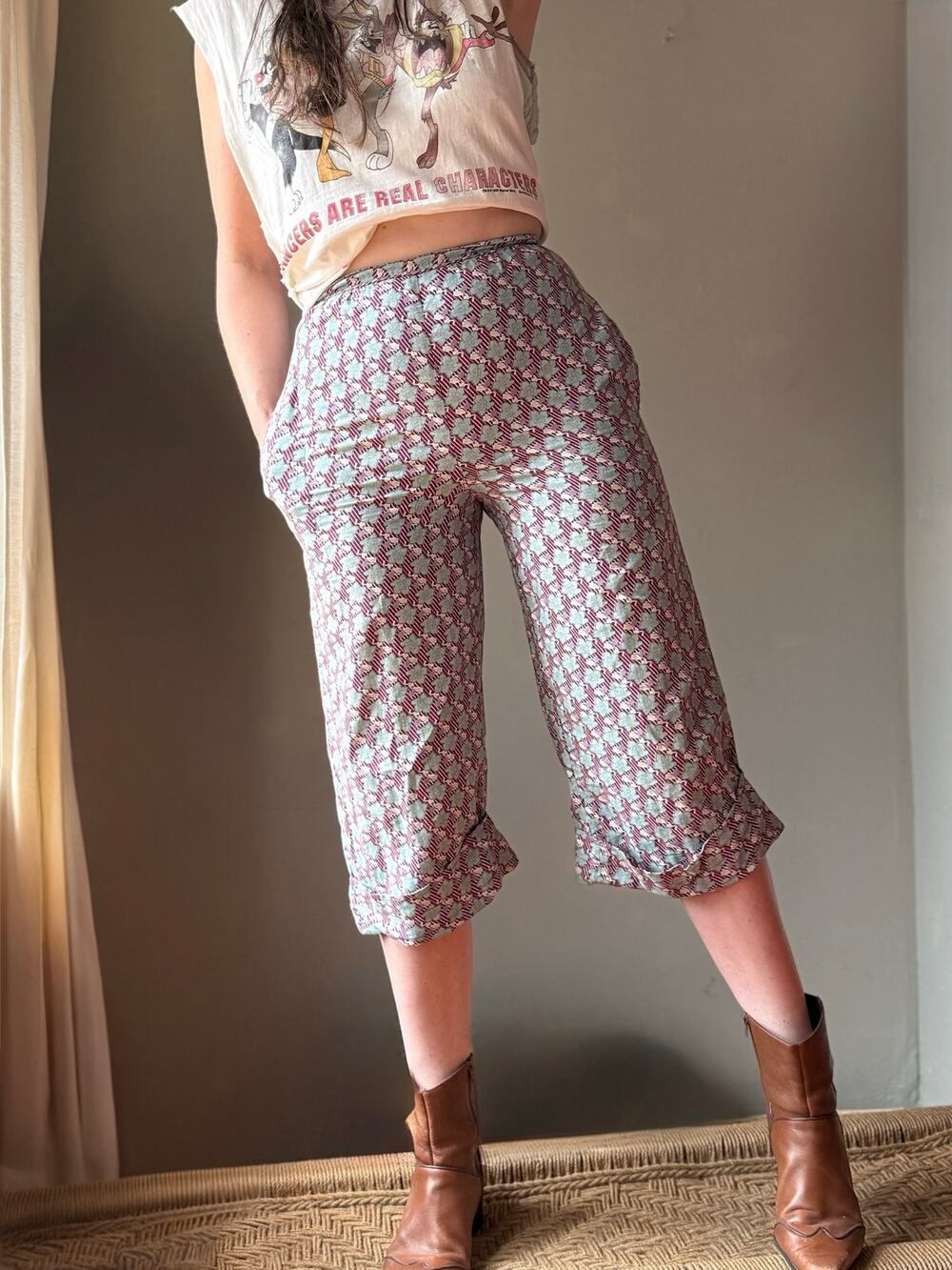 Vintage 70s Wide Leg Trousers | Novelty Floral Bird Print Pants |High Rise | 25"